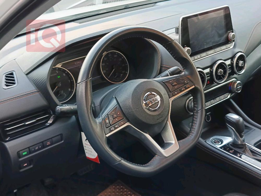 نيسان سنترا